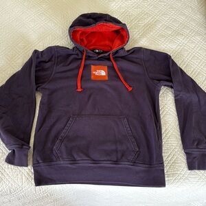 🔥🔥🔥North Face Hoodie size Small🔥🔥🔥